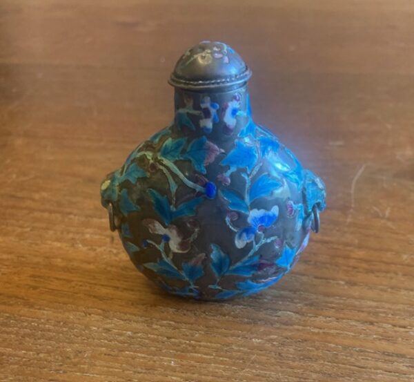 silver and enamel snuff bottle