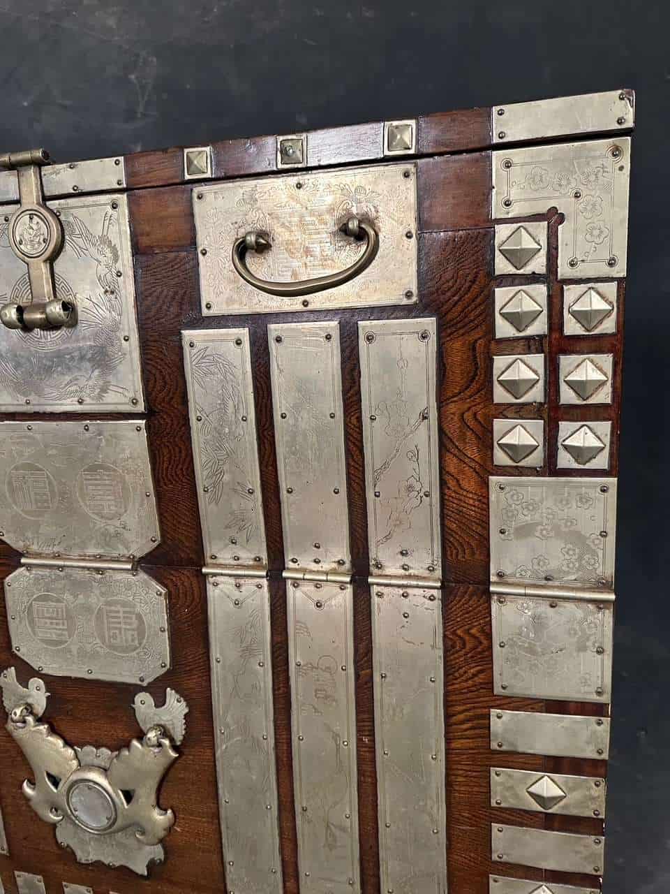 Antique Northern Korean Bandaji Trunk Chest - Image 5