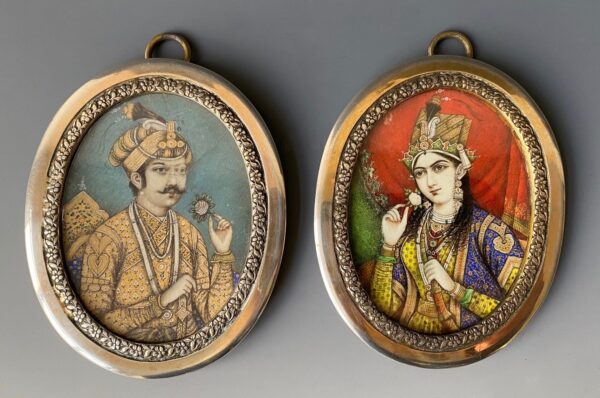 Indian miniature portrait paintings of Mughal Emperor Akbar and Empress Mariaum-uz-Zamani