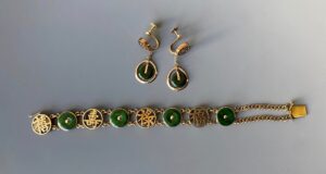 Chinese vintage jade and gold bracelet and earrings set with good fortune symbols