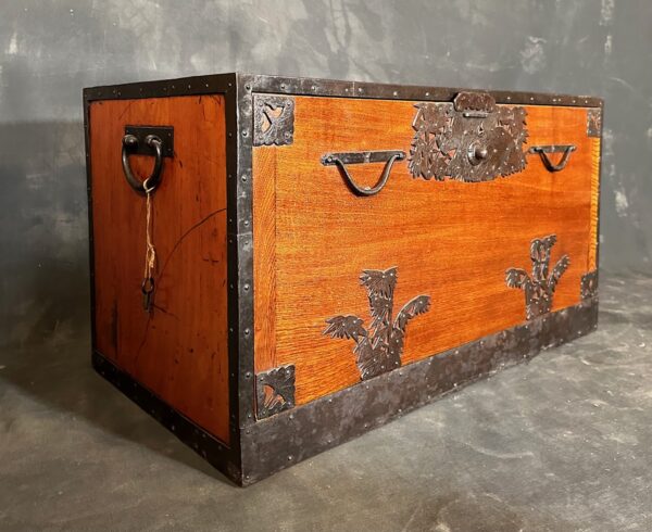 rare antique Japanese Tansu chest Funa