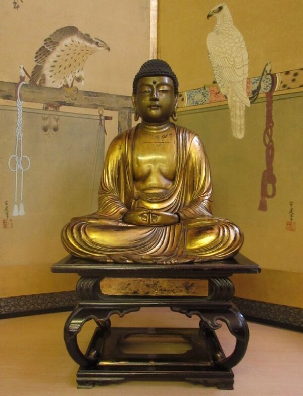 Japanese seated figure of Buddha