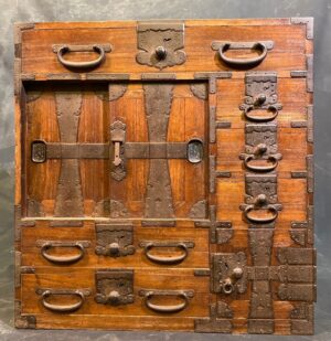 Choba Tansu (merchant chest) made entirely of Kiri (Paulownia) wood.