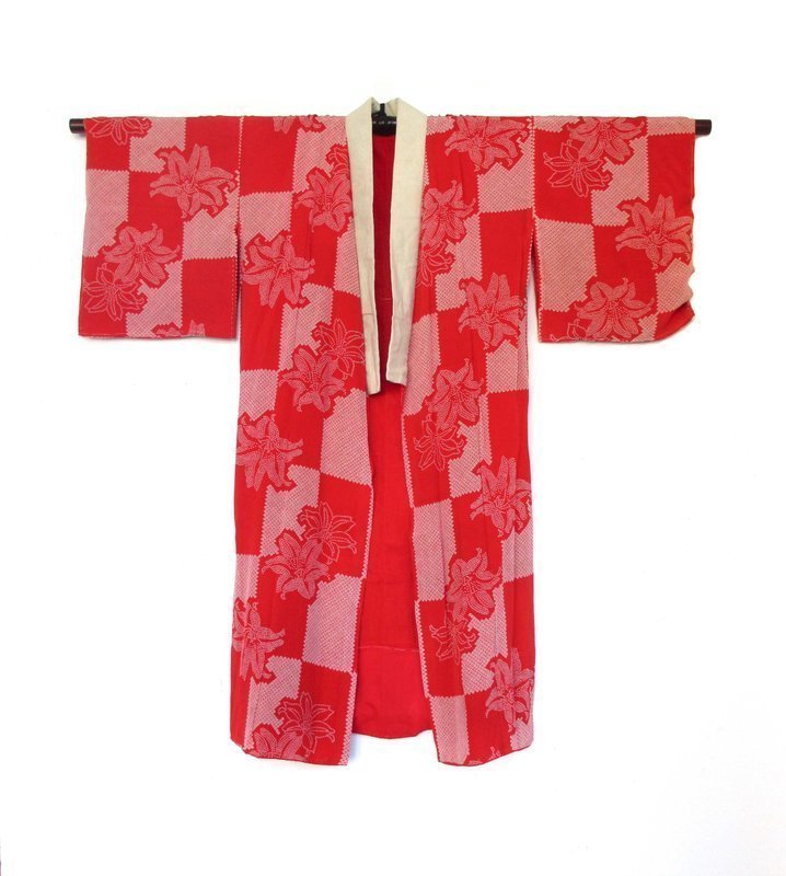 Japanese Red Shibori Under Kimono With Flowers - Zentner Collection