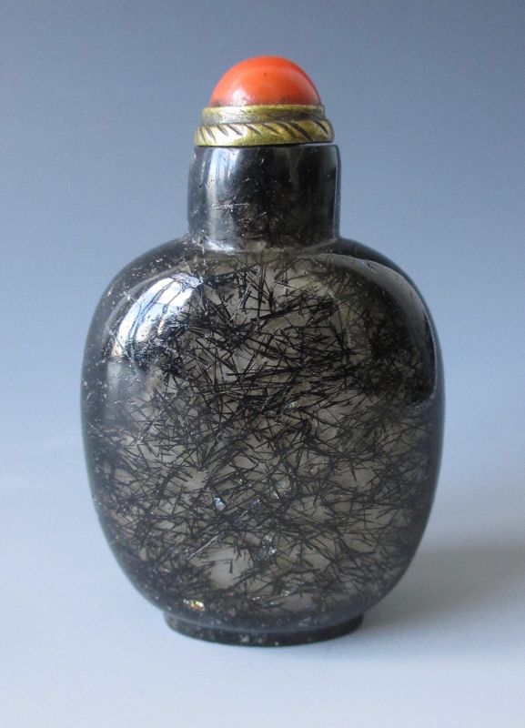 Chinese Antique Rutilated Quartz Snuff Bottle - Zentner Collection
